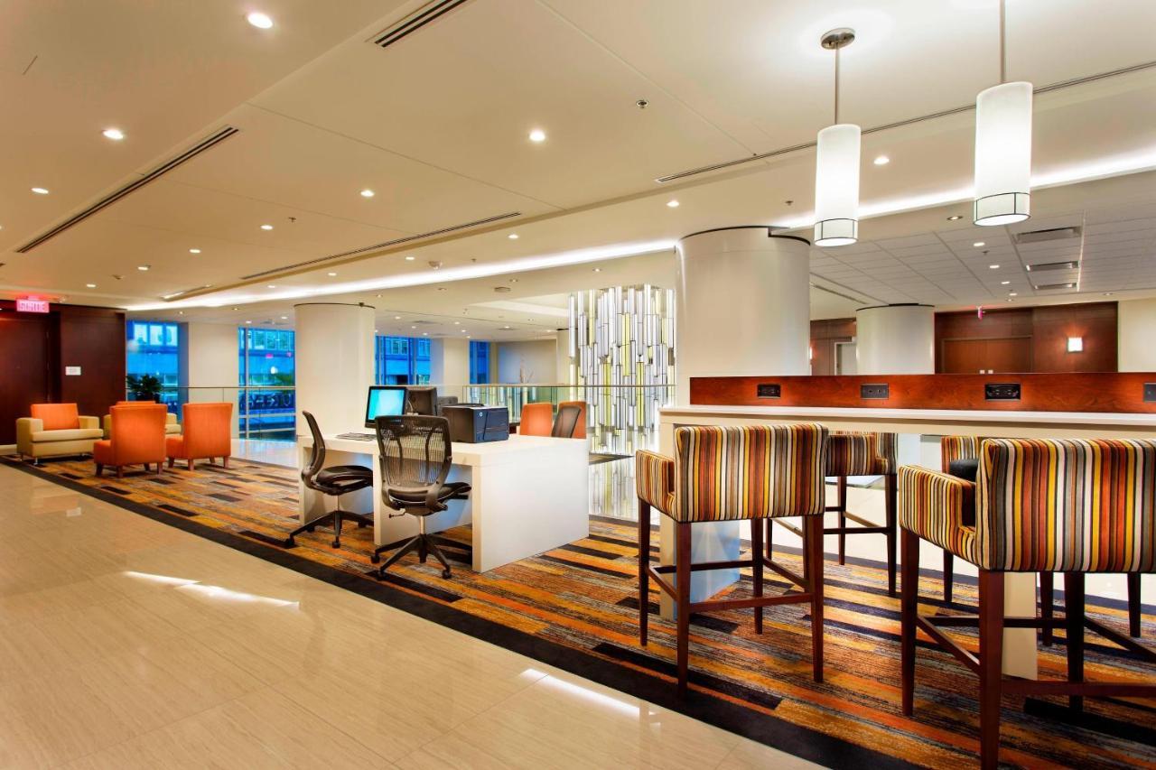 Courtyard Par Marriott Montreal Centre-Ville Kültér fotó