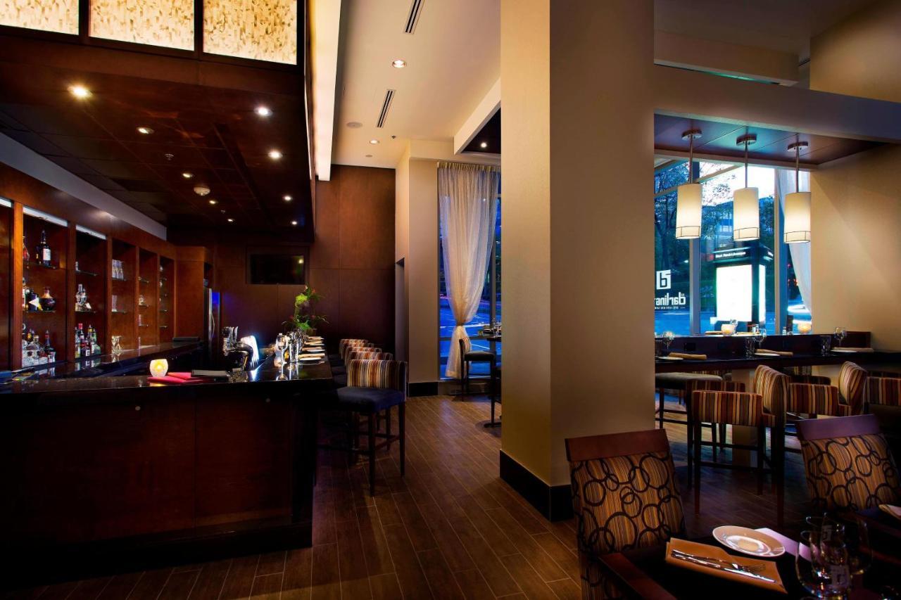Courtyard Par Marriott Montreal Centre-Ville Kültér fotó